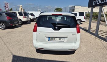 
										PEUGEOT 5008 STYLE 7PL 1.2  130 completo									