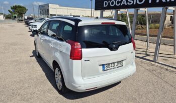 
										PEUGEOT 5008 STYLE 7PL 1.2 PT 130 completo									