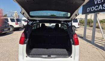 
										PEUGEOT 5008 STYLE 7PL 1.2  130 completo									