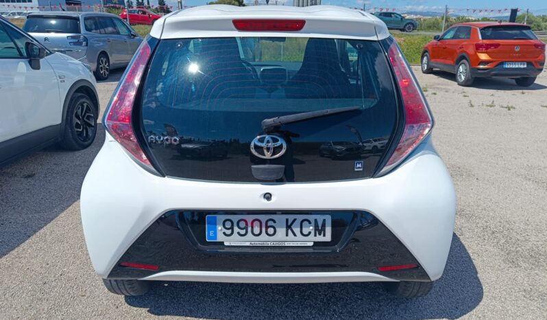 
								TOYOTA AYGO GASOLINA completo									