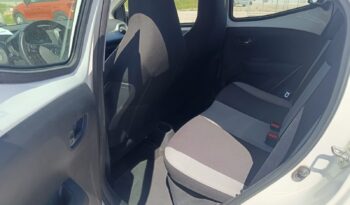 
										TOYOTA AYGO GASOLINA completo									