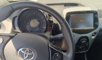 
										TOYOTA AYGO GASOLINA completo									