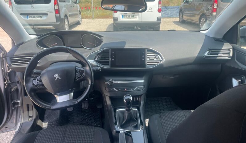 
								PEUGEOT 308 STYLE 130 GASOLINA completo									