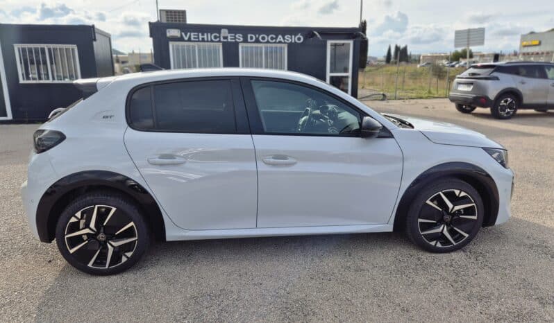 Peugeot 208 GT Hybrid 110 CV KM0 automático en Amposta completo