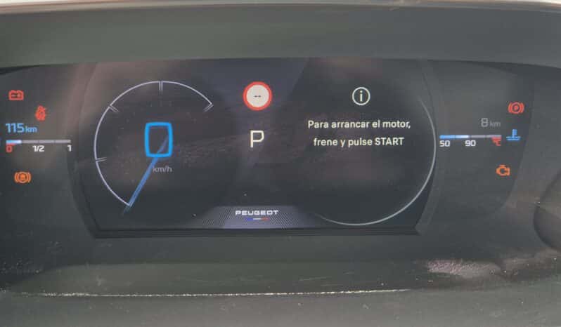 Peugeot 208 GT Hybrid 110 CV KM0 automático en Amposta completo