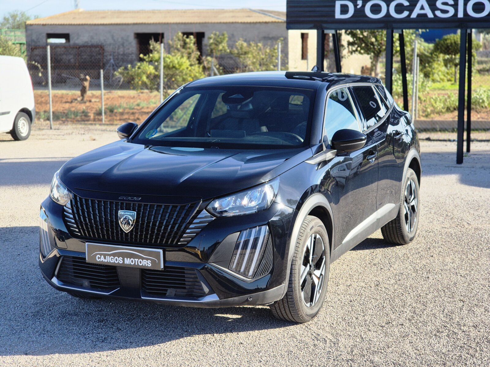 Peugeot 2008 Allure Hybrid 145 e-DCS6 2026